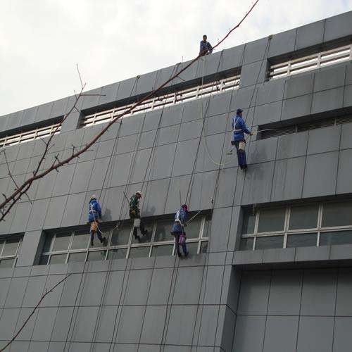 利民專(zhuān)業(yè)外墻清洗 利民專(zhuān)業(yè)外墻清洗