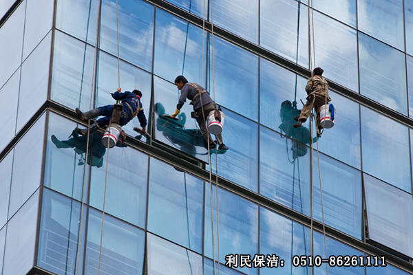 外墻清洗11.jpg 外墻清洗11.jpg